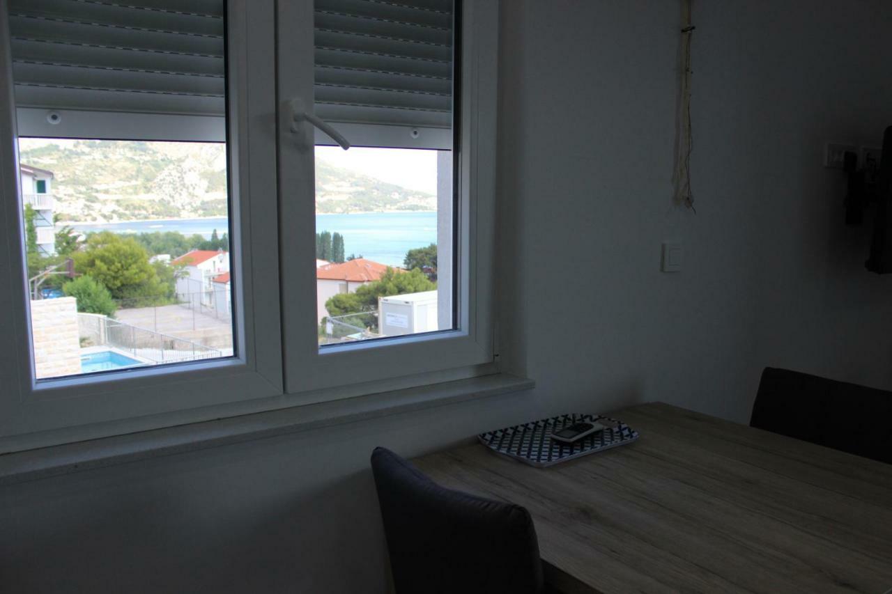 Villa Sara With Sea View And Private Heated Pool 奥米什 外观 照片